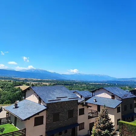 Casa Con Gran Jardin Junto A Llivia * Estavar