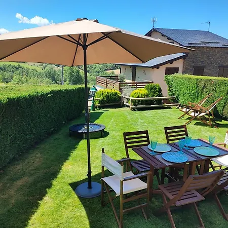 Casa Con Gran Jardin Junto A Llivia * Estavar