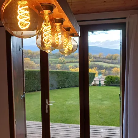 Bajanda Natura Casa Con Gran Jardin Junto A Llivia