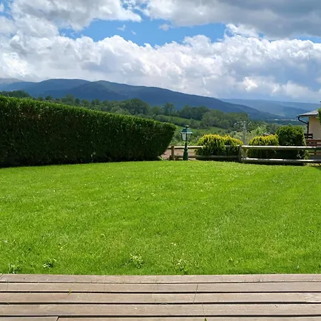 Bajanda Natura Casa Con Gran Jardin Junto A Llivia Holiday home